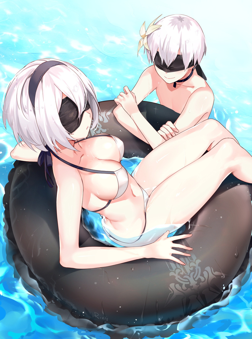 1girl absurdres aki663 bikini blindfold breasts choker cleavage closed_mouth day eyebrows_visible_through_hair facing_viewer flower hair_between_eyes hair_flower hair_ornament hairband halterneck highres large_breasts mole mole_under_mouth navel nier_(series) nier_automata outdoors partially_submerged reclining short_hair smile string_bikini swimsuit water wet white_bikini white_hair yorha_no._2_type_b yorha_no._9_type_s