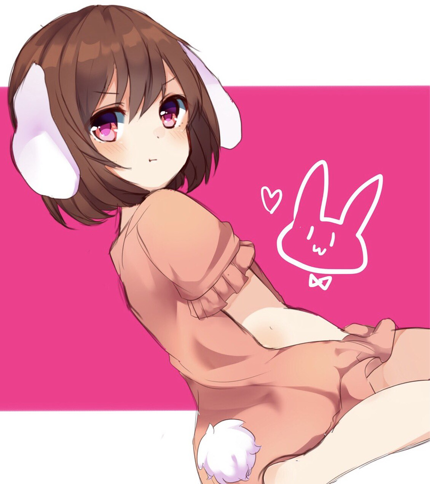 animal_ears bangs blush brown_hair bunny_ears bunny_tail closed_mouth dress eyebrows_visible_through_hair from_side hair_between_eyes heart highres inaba_tewi karasusou_nano looking_at_viewer pink_dress pink_eyes short_hair short_sleeves sitting solo tail touhou two-tone_background