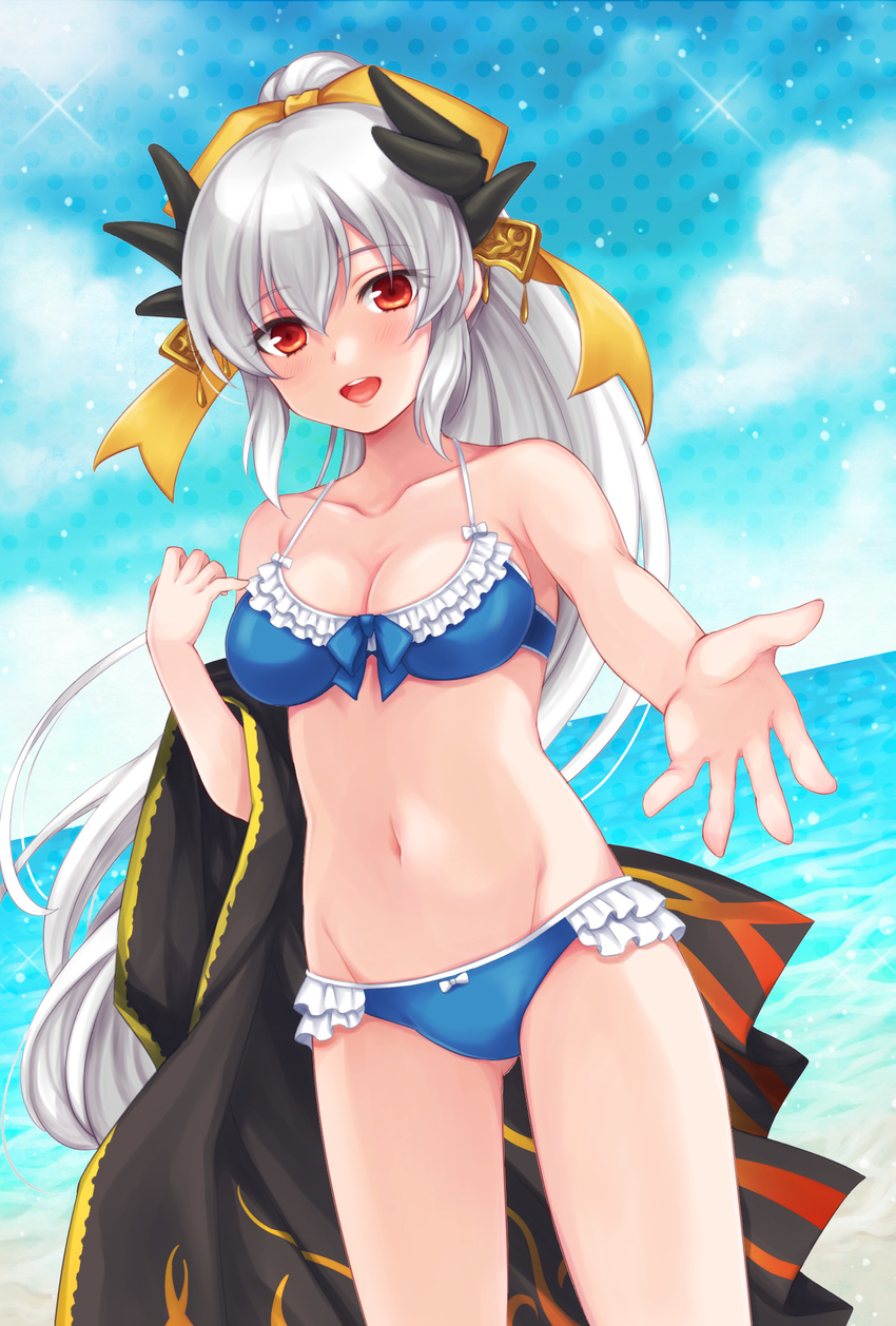 :d ass_visible_through_thighs bare_arms bikini blue_bikini blush bow breasts cleavage cowboy_shot fate/grand_order fate_(series) frilled_bikini frills hair_bow highres horns kiyohime_(fate/grand_order) kiyohime_(swimsuit_lancer)_(fate) long_hair looking_at_viewer medium_breasts navel ocean open_mouth outstretched_hand pika_mouse ponytail red_eyes silver_hair smile solo swimsuit