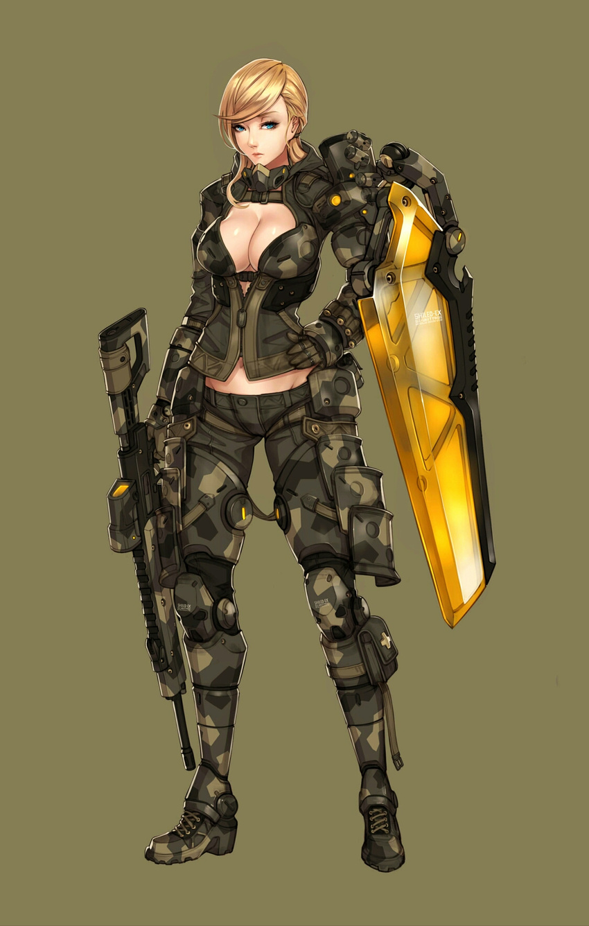 assault_rifle blonde_hair blue_eyes breasts camouflage camouflage_gloves camouflage_pants cleavage full_body groin gun hand_on_hip highres hood hood_down large_breasts looking_at_viewer pants pouch rifle solo standing weapon wei_(kaminari0411) zipper