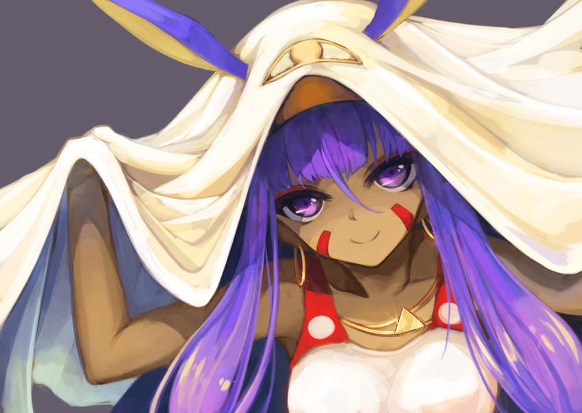 bangs black_background blunt_bangs breasts closed_mouth collarbone commentary_request dark_skin earrings eyeshadow facial_mark fate/grand_order fate_(series) glint hair_between_eyes hairband head_tilt highres hoop_earrings jewelry leaning_to_the_side long_hair looking_at_viewer makeup medium_breasts necklace nitocris_(fate/grand_order) otogi_kyouka purple_eyes purple_hair simple_background solo upper_body