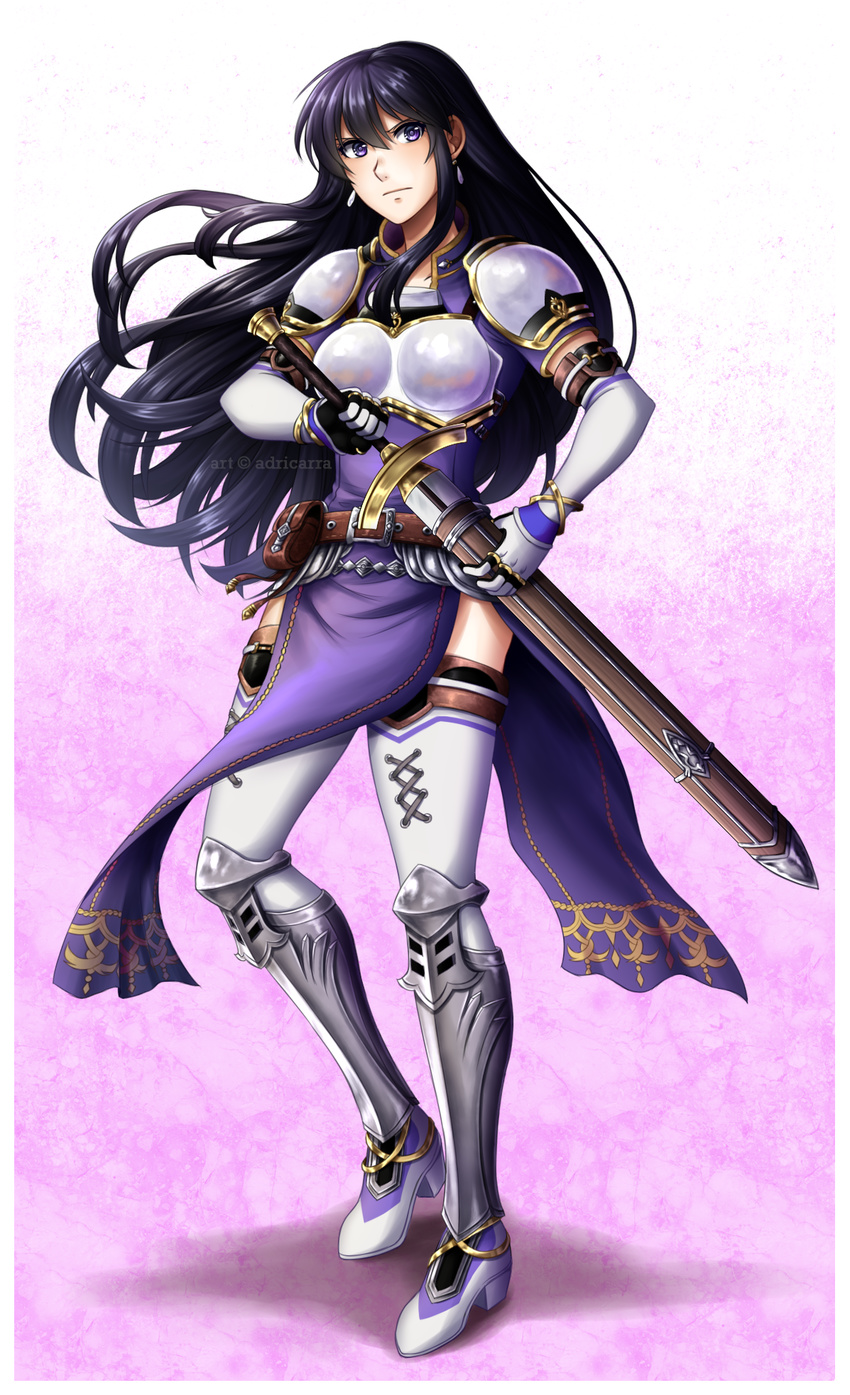 adricarra aira_(fire_emblem) armor artist_name black_hair boots breastplate dress earrings elbow_gloves fire_emblem fire_emblem:_seisen_no_keifu full_body gloves highres jewelry leg_armor long_hair pelvic_curtain pink_background platform_footwear purple_dress purple_eyes scabbard sheath shoulder_armor side_slit sidelocks solo standing sword thigh_boots thighhighs unsheathing weapon zettai_ryouiki