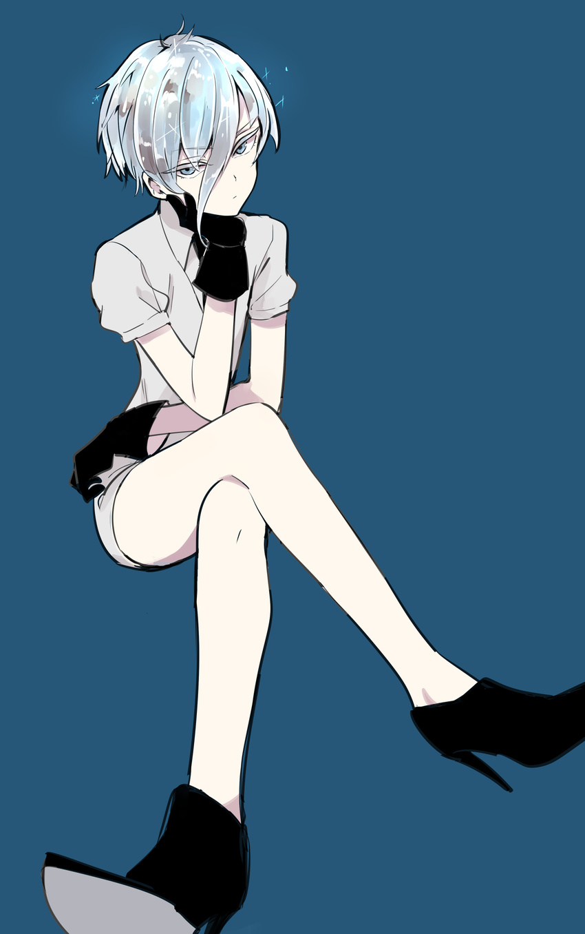 androgynous antarcticite black_gloves black_neckwear blue_background blue_eyes blue_hair chin_rest closed_mouth collared_shirt crossed_legs eyebrows_visible_through_hair full_body gem_uniform_(houseki_no_kuni) gloves grey_shirt grey_shorts hair_between_eyes high_heels highres houseki_no_kuni invisible_chair looking_at_viewer monsieur necktie puffy_short_sleeves puffy_sleeves shiny shiny_hair shirt short_hair short_sleeves shorts simple_background sitting solo wing_collar