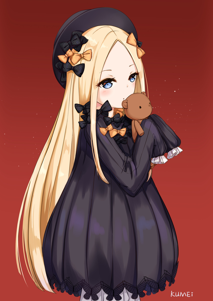 abigail_williams_(fate/grand_order) absurdres artist_name bangs black_bow black_dress black_hat blonde_hair bloomers blue_eyes blush bow bug butterfly commentary_request dress eyebrows_visible_through_hair fate/grand_order fate_(series) forehead hair_bow hat highres insect kumei long_hair long_sleeves looking_at_viewer object_hug orange_bow parted_bangs parted_lips polka_dot polka_dot_bow red_background simple_background sleeves_past_fingers sleeves_past_wrists solo stuffed_animal stuffed_toy teddy_bear underwear very_long_hair white_bloomers