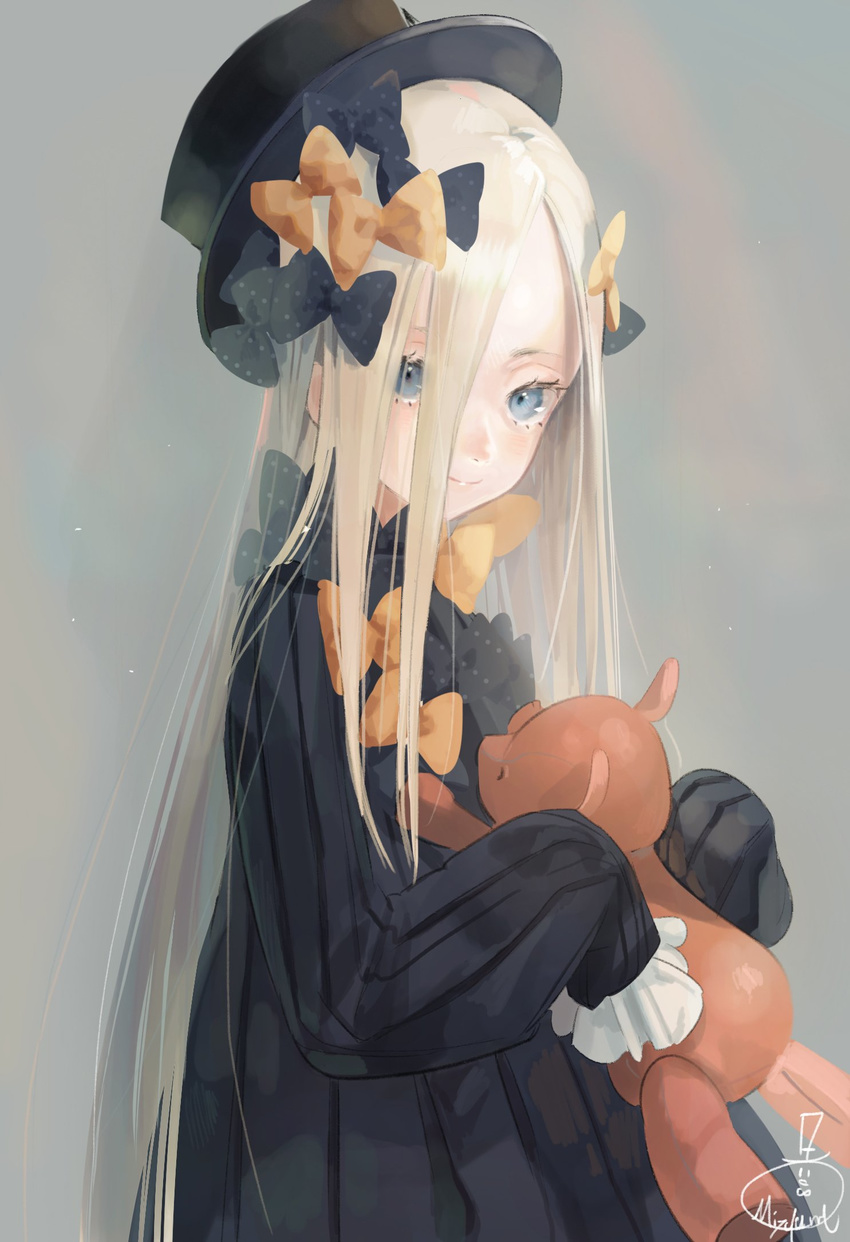 abigail_williams_(fate/grand_order) black_bow black_hat bow fate/grand_order fate_(series) hair_bow hat highres holding holding_stuffed_animal keyhole long_hair long_sleeves mizutame_tori orange_bow polka_dot polka_dot_bow sleeves_past_fingers sleeves_past_wrists stuffed_animal stuffed_toy teddy_bear white_bloomers