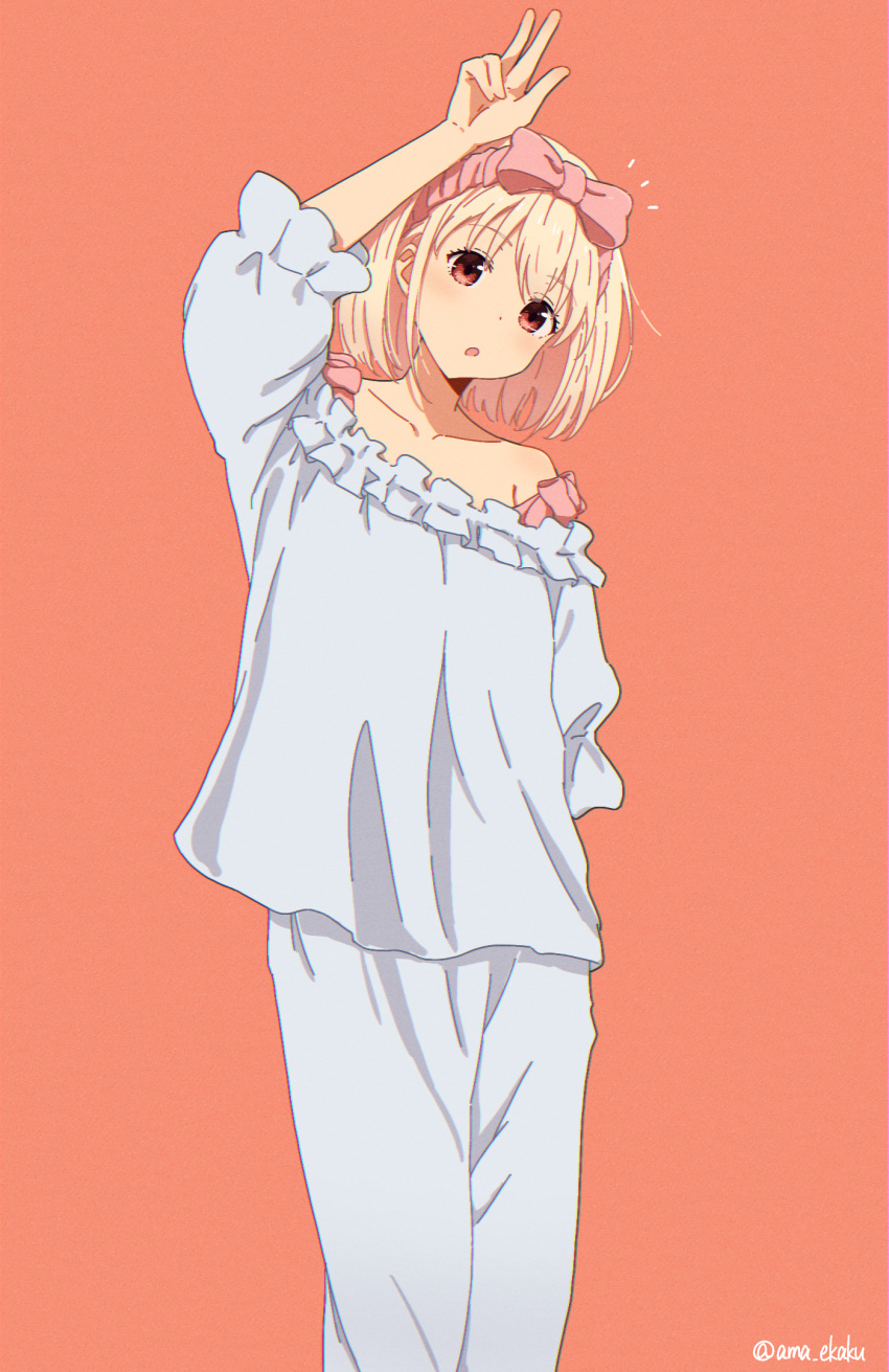 1girl ama_(ama_ekaku) arm_up blonde_hair bob_cut bow collarbone commentary_request frilled_shirt frills hair_bow highres looking_at_viewer lycoris_recoil nishikigi_chisato off-shoulder_shirt off_shoulder official_alternate_costume open_mouth orange_background pajamas pants pink_bow red_eyes shirt short_hair simple_background single_bare_shoulder solo strap_slip twitter_username w white_pants white_shirt