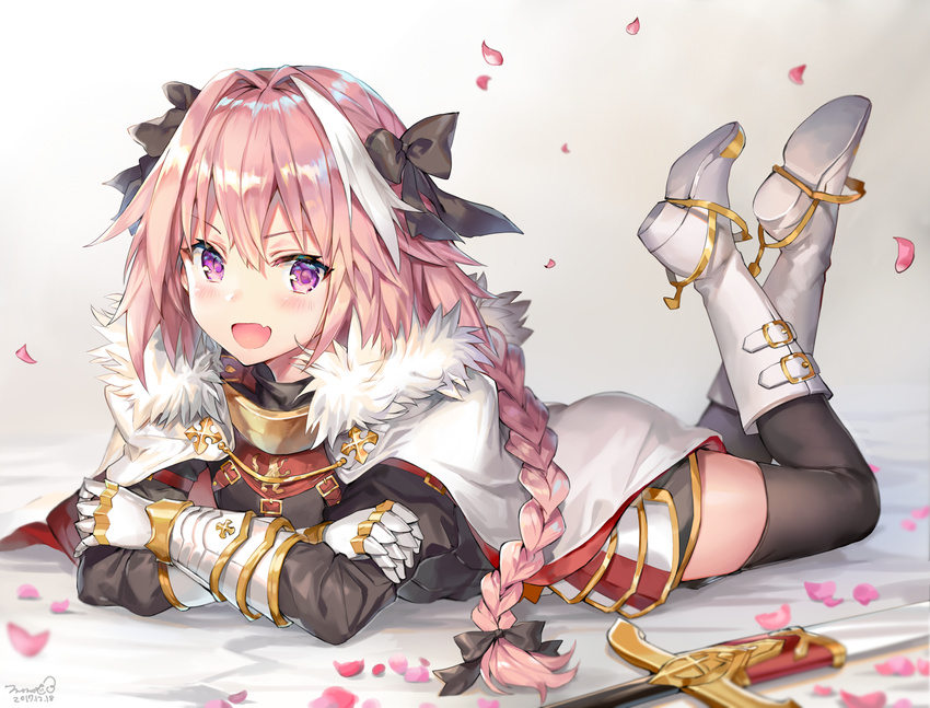 :d armor astolfo_(fate) bangs bed_sheet black_bow black_legwear blush boots bow braid cape collar commentary_request crossed_ankles emblem fang fate/apocrypha fate_(series) faulds fur-trimmed_cape fur_trim gauntlets gold_trim gorget gradient gradient_background grey_background hair_between_eyes hair_bow knee_boots long_hair looking_at_viewer male_focus momoko_(momopoco) multicolored_hair open_mouth otoko_no_ko partial_commentary petals pink_hair purple_eyes revision shiny shiny_hair single_braid smile solo streaked_hair sword thighhighs thighhighs_under_boots v-shaped_eyebrows very_long_hair weapon white_cape white_footwear white_hair zettai_ryouiki