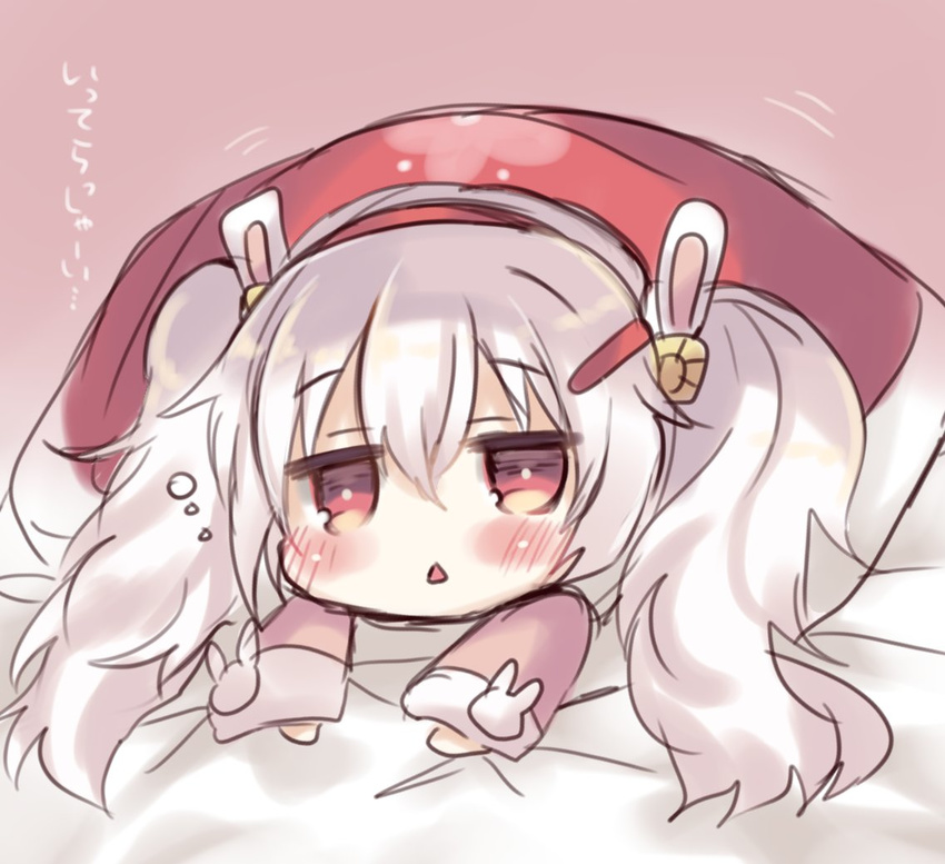 azur_lane blush commentary_request eyebrows_visible_through_hair hair_between_eyes hair_ornament hairclip jitome laffey_(azur_lane) long_hair looking_at_viewer lying motion_lines on_stomach purple_eyes solo suzune_rena translation_request triangle_mouth twintails under_covers white_hair