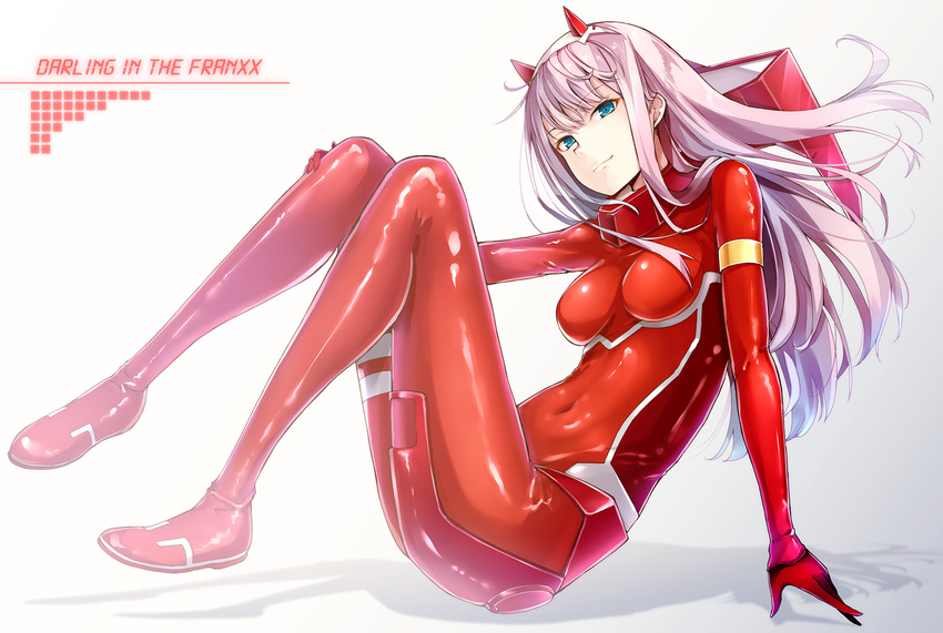 blue_eyes bodysuit breasts breasts_apart copyright_name covered_navel dabadhi darling_in_the_franxx eyebrows_visible_through_hair fake_horns floating_hair full_body grey_background hand_on_own_knee highres long_hair looking_at_viewer medium_breasts pilot_suit pink_hair red_bodysuit shiny shiny_clothes sitting skin_tight solo very_long_hair zero_two_(darling_in_the_franxx)