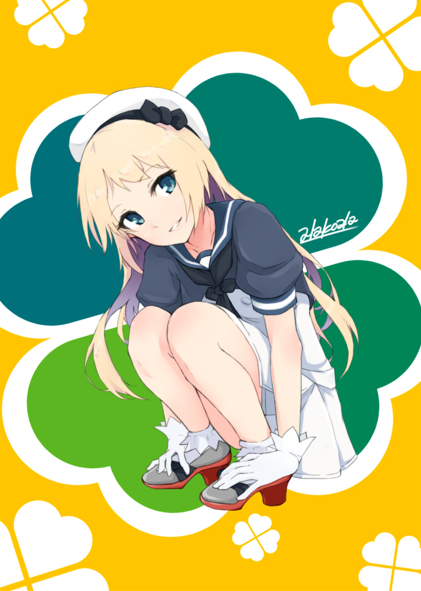 alakoala_shoushou blonde_hair blue_eyes blue_sailor_collar clover dress four-leaf_clover full_body gloves hat highres jervis_(kantai_collection) kantai_collection long_hair looking_at_viewer mary_janes multicolored multicolored_background parted_lips sailor_collar sailor_dress sailor_hat shoes short_sleeves solo squatting white_dress white_gloves white_hat yellow_background