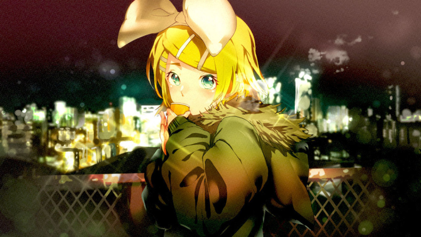 aqua_eyes blonde_hair blurry blurry_background blush bow building city_lights cityscape cup depth_of_field disposable_cup drinking fence fur-trimmed_jacket fur_trim hair_bow hair_ornament hairclip holding holding_cup hood hooded_jacket jacket kagamine_rin lens_flare light_particles looking_at_viewer sawashi_(ur-sawasi) short_hair solo sparkling_eyes vocaloid