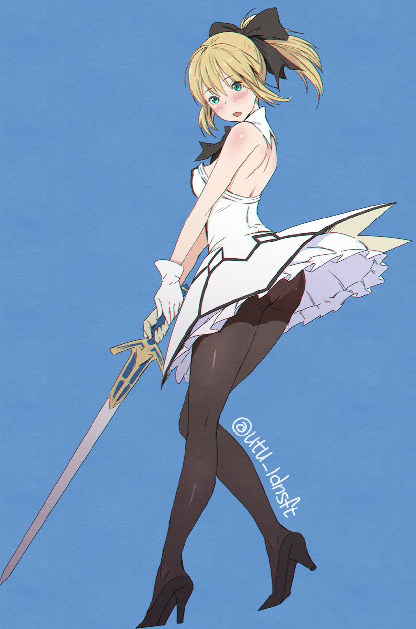 :o aqua_eyes artoria_pendragon_(all) ass bare_shoulders black_bow black_footwear black_neckwear blonde_hair blue_background blush bow breasts dress eyebrows_visible_through_hair fate/unlimited_codes fate_(series) from_side full_body gloves hair_bow high_heels highres holding holding_sword holding_weapon layered_dress long_hair looking_at_viewer looking_to_the_side medium_breasts open_mouth panties panties_under_pantyhose pantyhose pantyshot pantyshot_(standing) ponytail saber_lily sidelocks simple_background skirt solo standing sword twitter_username two-handed underwear upskirt utu_(ldnsft) weapon white_gloves