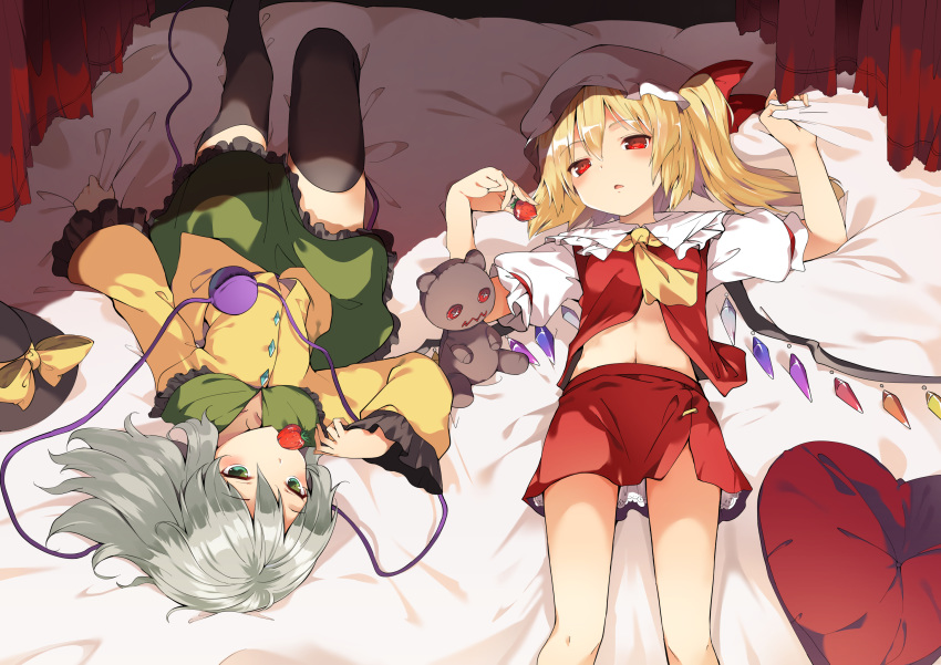 2girls bed blonde_hair bow flandre_scarlet food fruit gray_hair green_eyes hasebe_yuusaku hat komeiji_koishi long_hair navel ponytail red_eyes skirt strawberry teddy_bear thighhighs touhou vampire wings