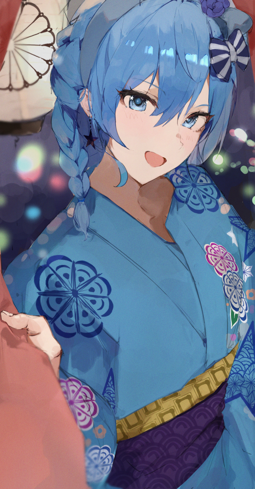 1girl black_eyeliner blue_bow blue_eyes blue_hair blue_hairband blue_kimono bow braid earrings eyelashes eyeliner flower hair_bow hair_flower hair_ornament hairband highres holding holding_lantern hololive hoshimachi_suisei japanese_clothes jewelry kimono lantern long_sleeves looking_at_viewer makeup obi open_mouth pulling_another's_clothes sash side_braid smile solo star_(symbol) star_earrings star_in_eye symbol_in_eye virgo76612871 virtual_youtuber yukata