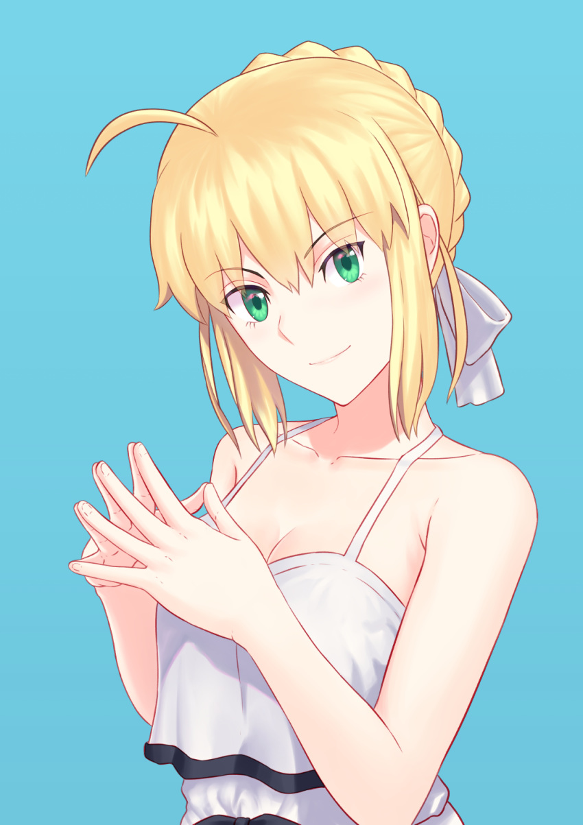 ahoge artoria_pendragon_(all) bare_shoulders blonde_hair blue_background breasts cleavage collarbone dress eyebrows_visible_through_hair fate/stay_night fate_(series) fateline_alpha freckles green_eyes hair_ribbon halter_dress head_tilt highres layered_dress ribbon saber short_hair simple_background sleeveless sleeveless_dress small_breasts smile solo sundress upper_body white_ribbon