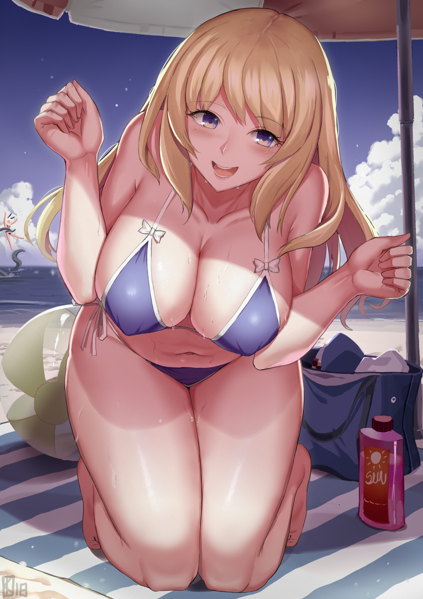 :d atago_(kantai_collection) bag ball bangs bare_legs beach beach_towel beachball bikini blonde_hair blue_bikini blue_sky blush bow breasts cleavage cloud collarbone commentary_request covered_nipples day eyebrows_visible_through_hair full_body halter_top halterneck hands_up highres kakeku kantai_collection kneeling knees_together_feet_apart large_breasts leaning_forward long_hair looking_at_viewer lotion multiple_girls navel ocean open_mouth outdoors parasol round_teeth side-tie_bikini side-tie_bottom sky smile solo_focus striped_towel sunscreen swimsuit teeth tentacles tiptoes towel umbrella water wet white_bow