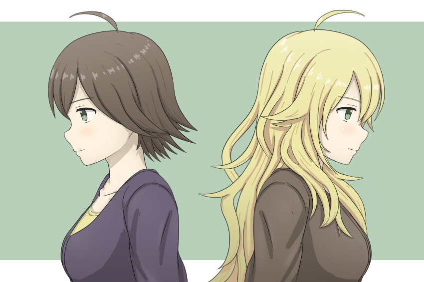 ahoge awakened_miki back-to-back blonde_hair breasts brown_hair collarbone dual_persona from_side green_eyes highres hoshii_miki idolmaster idolmaster_(classic) idolmaster_1 long_hair medium_breasts multiple_girls nyarukac profile short_hair smile