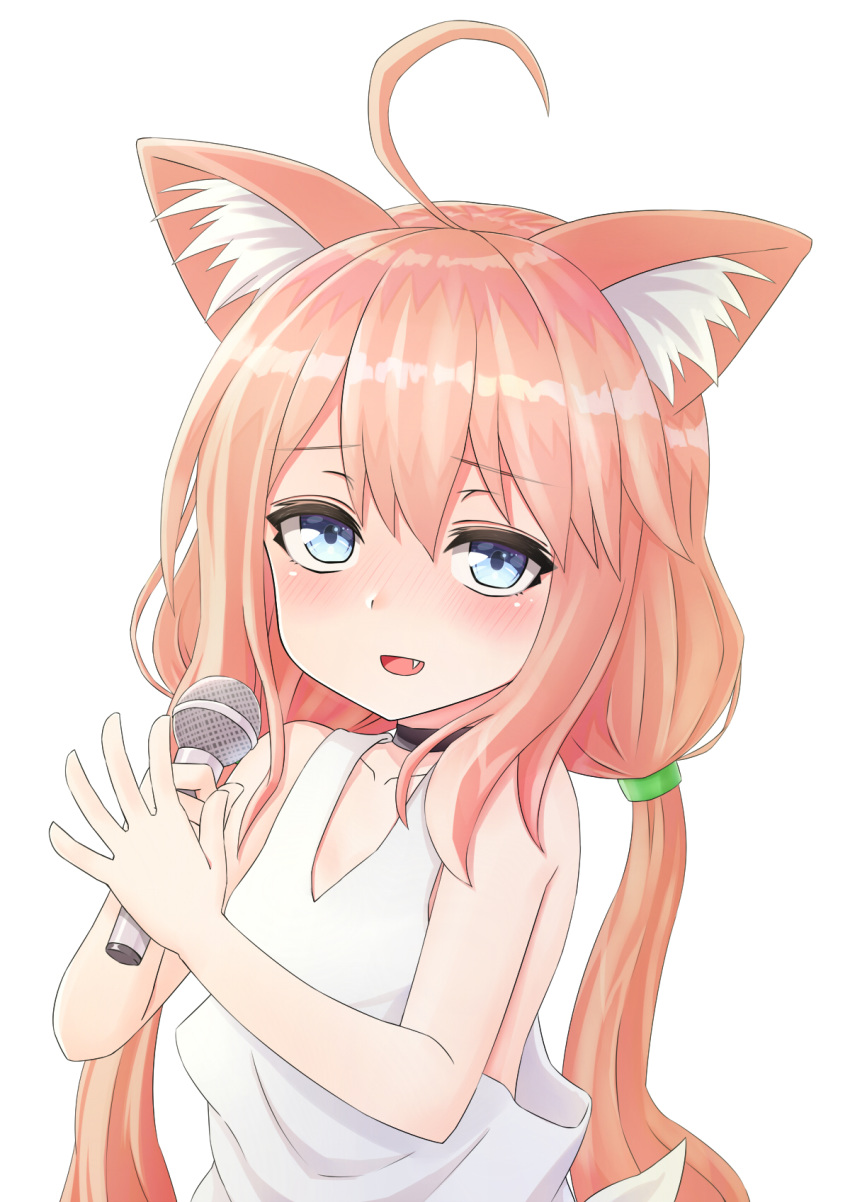 :d ahoge animal_ear_fluff animal_ears bangs bare_arms bare_shoulders black_choker blue_eyes blush cat_ears choker collarbone eyebrows_visible_through_hair fang hair_between_eyes highres hinata_channel holding holding_microphone jd_(bibirijd) long_hair looking_at_viewer low_twintails microphone nekomiya_hinata open_mouth pink_hair simple_background smile solo tank_top twintails very_long_hair virtual_youtuber white_background white_tank_top