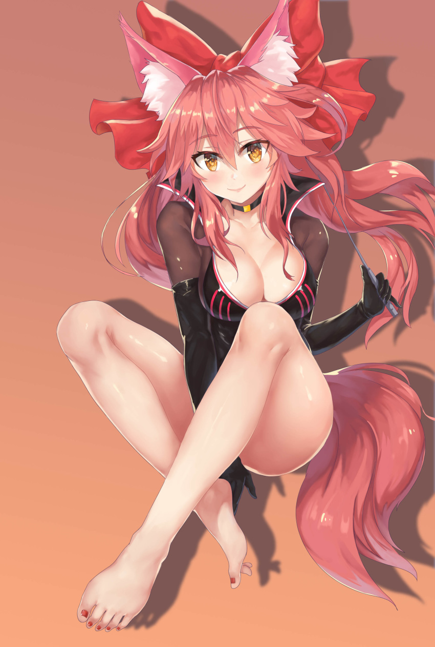 absurdres animal_ear_fluff animal_ears barefoot between_legs black_choker black_gloves blush bow breasts choker cleavage closed_mouth elbow_gloves eyebrows_visible_through_hair fate/grand_order fate_(series) fox_ears fox_tail gloves hair_bow hand_between_legs highres large_breasts legs long_hair looking_at_viewer nail_polish orange_background pink_hair red_bow red_nails shadow simple_background smile solo tail tamamo_(assassin)_(fate) tamamo_(fate)_(all) tamamo_no_mae_(fate) toenail_polish toes twintails xiao_miao