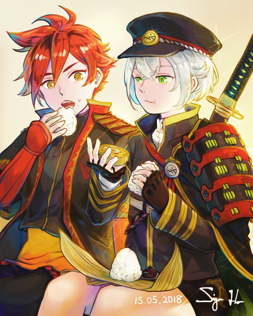 2boys :t aizen_kunitoshi armor bandaid bandaid_on_nose cape dated eating food green_eyes hat highres hotarumaru jacket japanese_armor kiwame_(touken_ranbu) male_focus multiple_boys onigiri ootachi open_mouth red_hair sheath sheathed shorts shoulder_armor silver_hair sitting siya_ho sode sword touken_ranbu weapon yellow_eyes