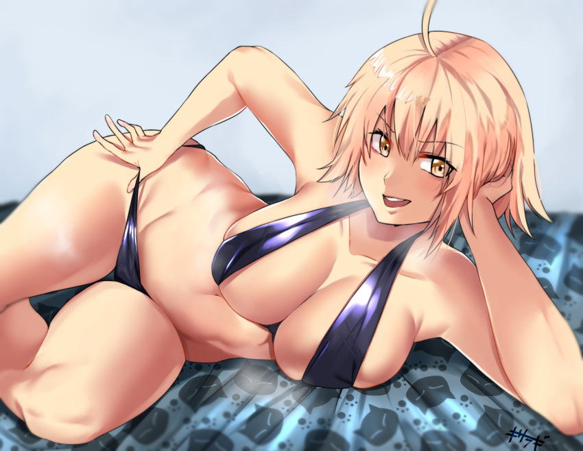 absurdres ahoge alternate_hair_color bangs bare_shoulders bikini bikini_pull black_bikini blonde_hair blush breasts breath cleavage collarbone commentary_request eyebrows_visible_through_hair fate/grand_order fate_(series) hair_between_eyes hand_on_hip head_rest heavy_breathing highres hips jeanne_d'arc_(alter)_(fate) jeanne_d'arc_(fate)_(all) kisaragi_(legobionicle23) large_breasts looking_at_viewer lying navel on_bed on_side open_mouth short_hair smile solo swimsuit tan thighs yellow_eyes