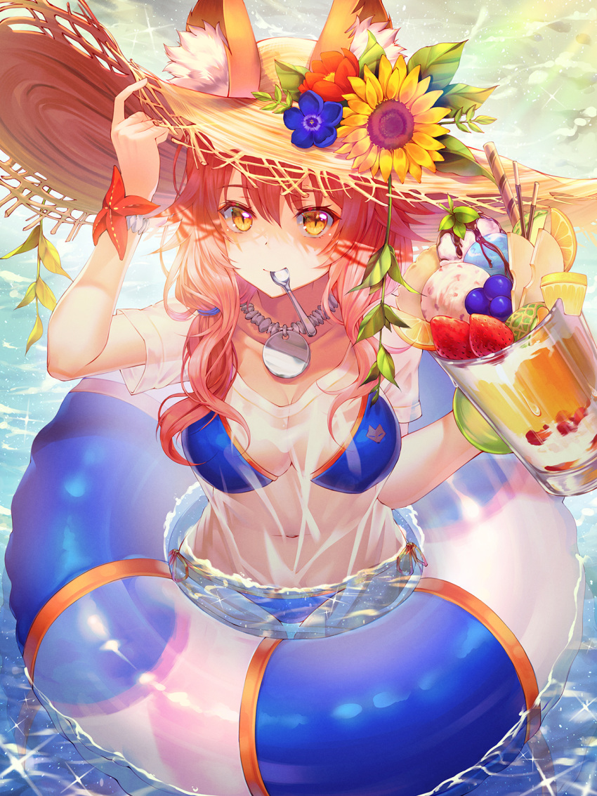 animal_ear_fluff animal_ears arm_up bangs beach bikini blue_bikini blue_flower blueberry blush breasts brown_hat cantaloupe chocolate cleavage collarbone commentary cup day dessert drinking_glass ears_through_headwear eyebrows_visible_through_hair fate/extra fate/grand_order fate_(series) flower food fox_ears from_above fruit hair_between_eyes hair_tie hand_on_headwear hat hat_flower highres holding holding_cup ice_cream innertube jewelry large_breasts leaf light_particles long_hair looking_at_viewer mellozzo melon mouth_hold navel necklace ocean orange orange_bikini orange_slice outdoors partially_submerged pink_hair red_flower sand scrunchie see-through shirt short_sleeves side-tie_bikini slit_pupils smile solo sparkle spoon spoon_in_mouth starfish stomach straw_hat strawberry summer sun_hat sunflower sunlight swimsuit symbol_commentary tamamo_(fate)_(all) tamamo_no_mae_(swimsuit_lancer)_(fate) wading water_drop wet wet_clothes wet_shirt white_shirt wrist_scrunchie yellow_eyes yellow_flower