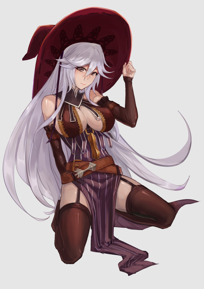 absurdres arm_up bangs bare_shoulders belt belt_buckle beltskirt boots breasts brown_belt brown_footwear brown_hat buckle closed_mouth detached_sleeves eyebrows_visible_through_hair full_body garter_straps granblue_fantasy grey_background grey_eyes grey_hair hair_between_eyes hand_on_headwear hat head_tilt highres huitu_xigai large_breasts light_smile long_hair looking_at_viewer magisa_(granblue_fantasy) pelvic_curtain sideboob sidelocks sitting solo spread_legs thigh_boots thighhighs underbust very_long_hair witch_hat