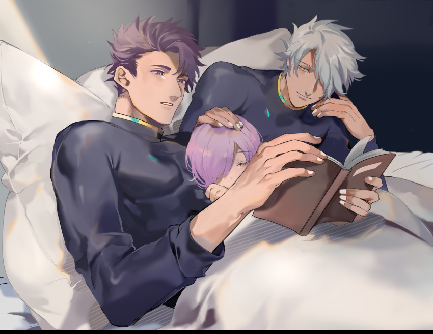 2boys bodysuit book child commentary_request family fate/grand_order fate_(series) father_and_son galahad_(fate) hand_on_another's_head highres lancelot_(fate/grand_order) looking_at_another mash_kyrielight multiple_boys nari_(kal_brot) pillow purple_hair reading silver_hair sleeping sleeping_on_person under_covers white_pillow