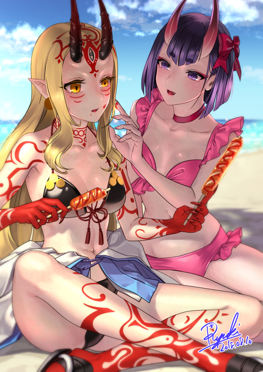 :d beach bikini black_bikini blonde_hair blush breasts cleavage day fangs fate/grand_order fate_(series) full_body_tattoo highres horns hot_dog ibaraki_douji_(fate/grand_order) ibaraki_douji_(swimsuit_lancer)_(fate) long_hair multiple_girls oni open_mouth pink_bikini pointy_ears purple_eyes purple_hair ryuki@maguro-ex short_hair shuten_douji_(fate/grand_order) sitting smile sweatdrop swimsuit tattoo yellow_eyes