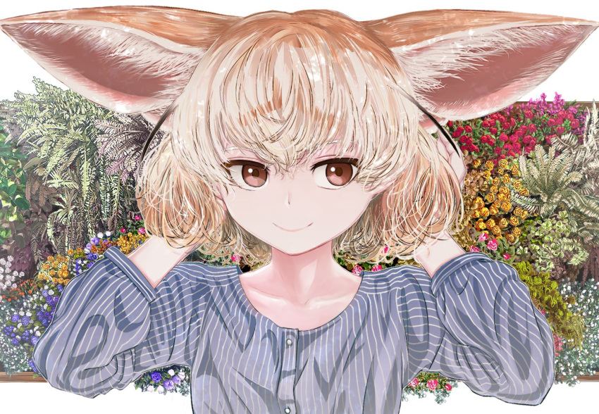 akegata_tobari alternate_costume animal_ears arms_behind_head bangs blonde_hair brown_eyes closed_mouth collarbone commentary ears_down fennec_(kemono_friends) flower fox_ears hands_up kemono_friends large_ears long_sleeves looking_at_viewer multicolored_hair red_flower red_rose rose short_hair smile solo tree upper_body