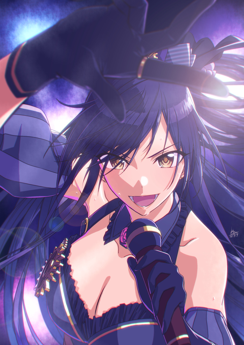 alternate_costume arm_over_head bangs bare_shoulders black_gloves black_hair breasts cleavage commentary_request detached_sleeves dress dripping eyebrows_visible_through_hair frills from_above gloves hair_ornament highres holding holding_microphone idol idolmaster idolmaster_shiny_colors jewelry large_breasts long_hair microphone music open_mouth purple_dress ring shirase_sakuya singing sweat wakou_(zassou_tamashi) yellow_eyes