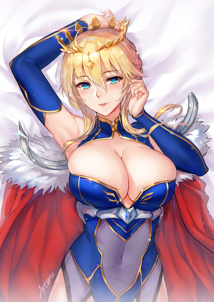 absurdres aqua_eyes arm_up armpits artoria_pendragon_(all) artoria_pendragon_(lancer) bangs bed_sheet blonde_hair blush breasts cape chinese_commentary cleavage commentary_request covered_navel crown eyebrows_visible_through_hair fate/grand_order fate_(series) fingernails fur_trim hair_ornament highres jewelry large_breasts leotard lips looking_at_viewer lying on_back shiny sidelocks signature smile solo sparkle tsuki_no_i-min upper_body