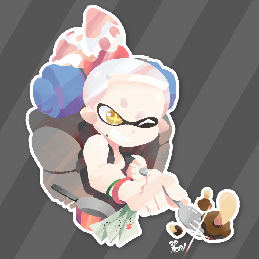 1girl 3d_rod! ;) alternate_hairstyle backpack bag bracelet crown domino_mask fork grin high_ponytail highres hime_(splatoon) jewelry kinoko_no_yama map mask mole mole_under_mouth one_eye_closed outline pot sleeveless smile solo splatoon_(series) splatoon_2 tentacle_hair upper_body white_hair white_outline yellow_eyes