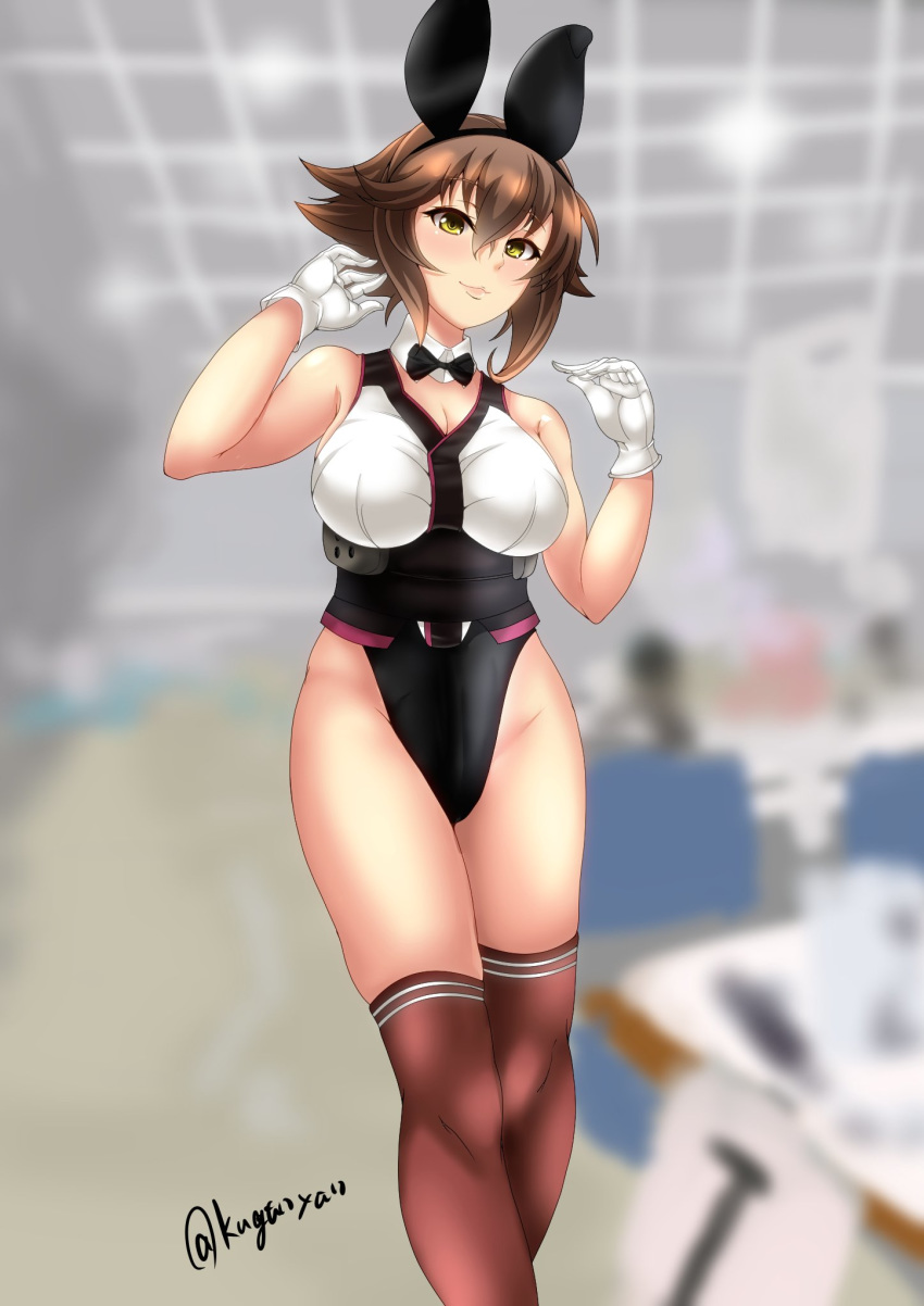 adapted_costume animal_ears bangs bare_shoulders blurry blurry_background breasts brown_hair bunnysuit cleavage detached_collar fake_animal_ears flipped_hair gloves green_eyes hair_between_eyes highres kantai_collection kuga_zankurou large_breasts leotard looking_at_viewer mutsu_(kantai_collection) red_legwear short_hair smile solo standing thighhighs twitter_username white_gloves