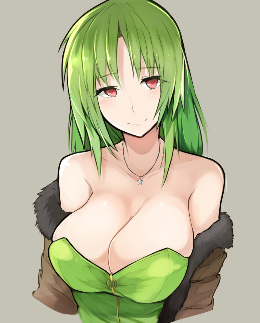 bangs breasts cleavage closed_mouth collarbone commentary_request cropped_torso disconnected_mouth eyebrows_visible_through_hair fate/apocrypha fate_(series) forehead fur_trim green_hair grey_background half-closed_eyes head_tilt highres himuka_(523) jewelry large_breasts long_hair looking_at_viewer necklace parted_bangs pendant red_eyes rikudou_reika simple_background smile solo star star_necklace upper_body