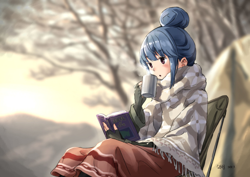 blue_hair blurry blurry_background book brown_eyes commentary cup eyebrows_visible_through_hair fingerless_gloves gloves hair_bun highres outdoors reading shawl shima_rin sitting solo steam translated tree_bowbow yurucamp