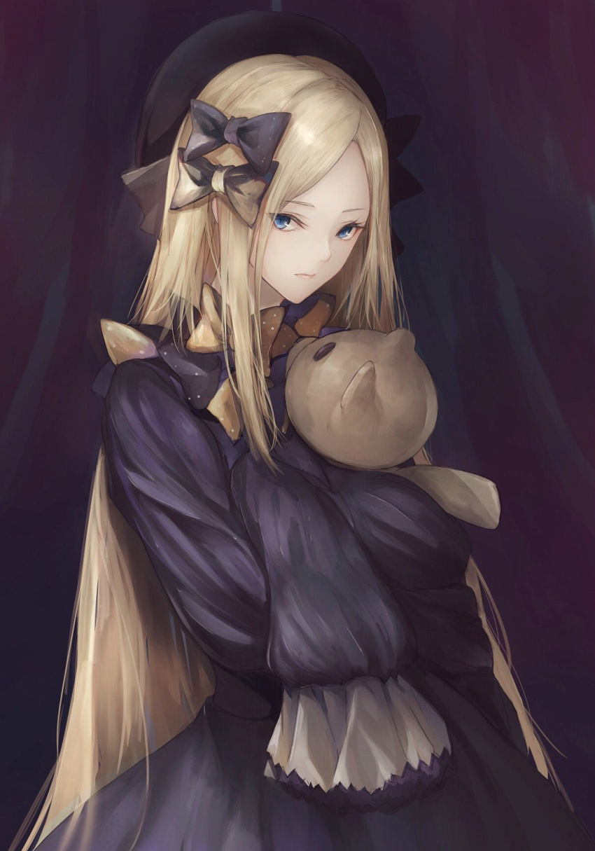 abigail_williams_(fate/grand_order) bangs black_bow black_dress black_hat blonde_hair blue_eyes bow bug butterfly closed_mouth commentary_request dress eyebrows_visible_through_hair fate/grand_order fate_(series) forehead hair_bow hat highres insect long_hair long_sleeves looking_at_viewer marumoru object_hug orange_bow parted_bangs polka_dot polka_dot_bow sleeves_past_fingers sleeves_past_wrists solo stuffed_animal stuffed_toy teddy_bear upper_body very_long_hair