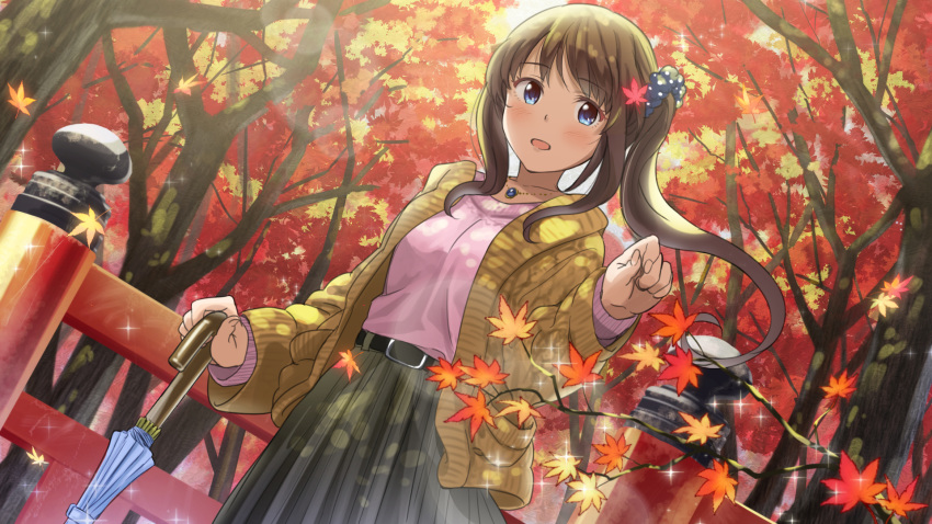 autumn autumn_leaves baggy_clothes bangs belt belt_buckle black_belt blue_eyes blue_umbrella blush brown_cardigan brown_hair buckle closed_umbrella collarbone commentary dappled_sunlight dutch_angle eyebrows_visible_through_hair falling_leaves fingernails floating_hair gem grey_skirt hair_ornament hair_scrunchie highres holding holding_umbrella jewelry leaf lens_flare long_hair long_sleeves maple_leaf necklace open_mouth original outdoors pendant pocket polka_dot polka_dot_scrunchie scrunchie side_ponytail sidelocks skirt solo sparkle sunlight tree umbrella yoropa