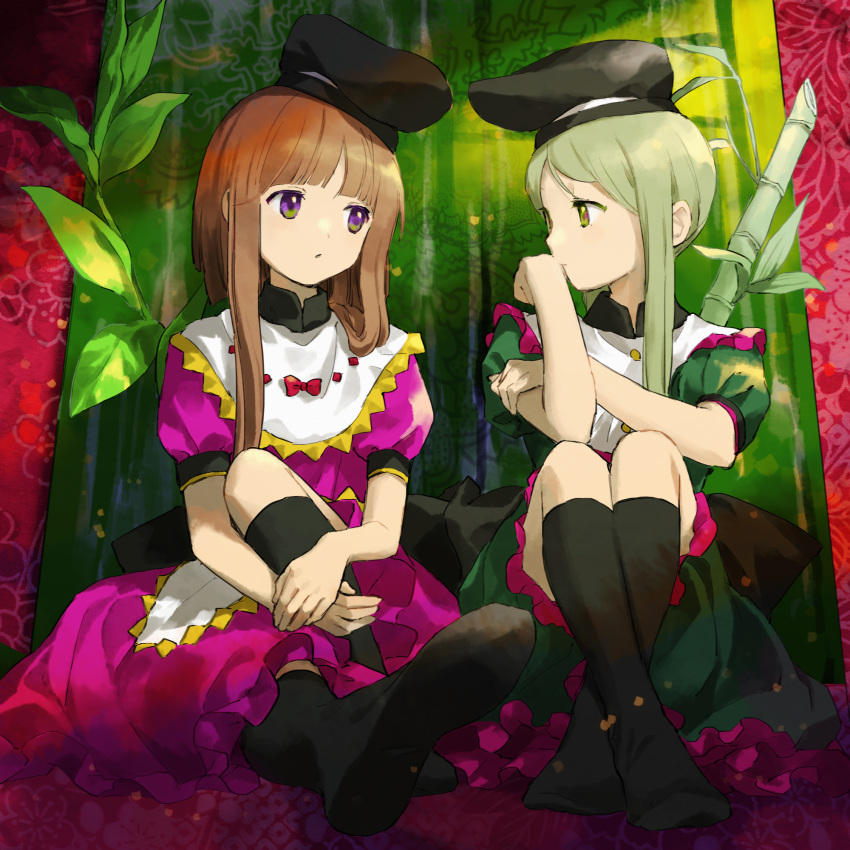 2girls apron back_bow bamboo black_bow black_headwear black_socks bow brown_hair buttons closed_mouth commentary_request diamond_button door dress floral_print flower frills green_dress green_eyes green_hair hand_on_own_face hands_up hat highres kaigen_1025 leaf looking_at_another mandarin_collar multiple_girls myouga_(plant) nishida_satono no_shoes own_hands_together pink_dress plant puffy_short_sleeves puffy_sleeves purple_eyes red_bow red_flower short_hair short_hair_with_long_locks short_sleeves sitting socks teireida_mai touhou white_apron yellow_bow