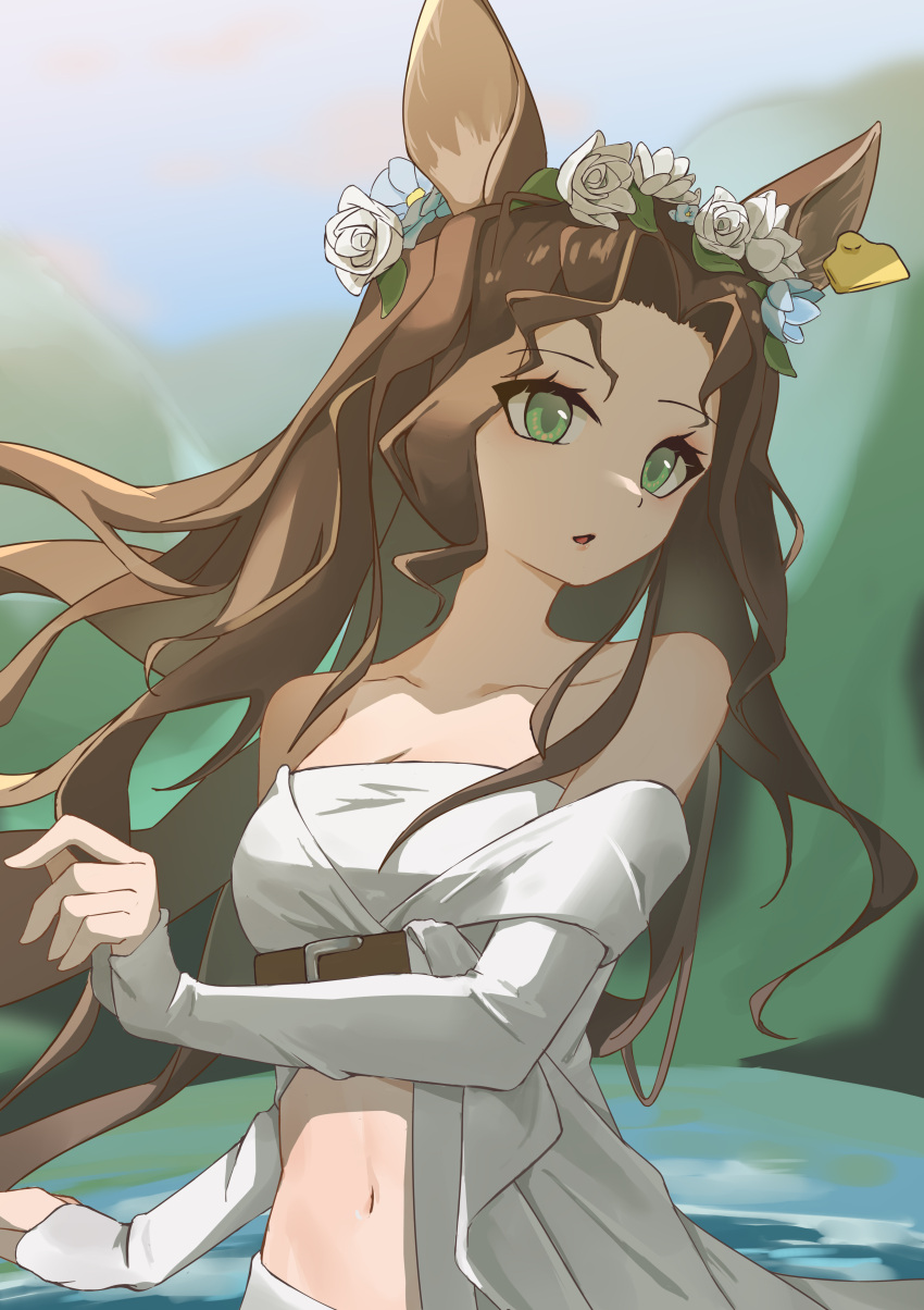 1girl :o absurdres animal_ears bare_shoulders belt blonde_hair blue_sky blurry blurry_background brown_belt chi_jiecao_de_tianshi collarbone deer_ears deer_girl ear_tag flower flower_wreath green_eyes hand_up head_wreath highres jessica_(reverse:1999) long_hair long_sleeves looking_to_the_side mountain navel off_shoulder outdoors reverse:1999 shirt sky sleeves_past_wrists solo stomach turning_head underbust upper_body water white_flower white_shirt
