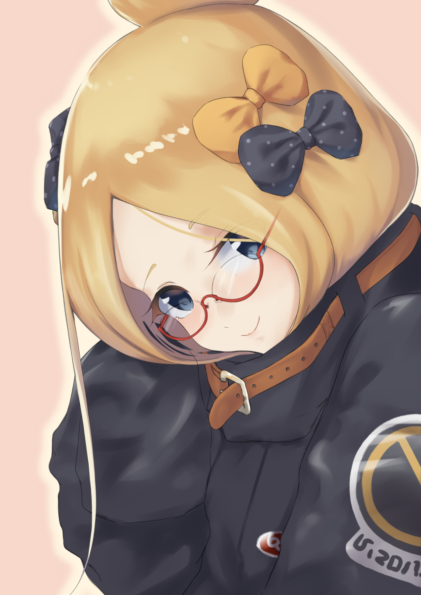 abigail_williams_(fate/grand_order) absurdres bangs bespectacled black_bow black_jacket blonde_hair blue_eyes bow closed_mouth commentary_request eyebrows_visible_through_hair eyelashes fate/grand_order fate_(series) forehead glasses hair_bow hair_bun head_tilt heroic_spirit_traveling_outfit highres jacket joji long_hair long_sleeves looking_at_viewer orange_bow parted_bangs polka_dot polka_dot_bow red-framed_eyewear semi-rimless_eyewear sleeves_past_fingers sleeves_past_wrists smile solo under-rim_eyewear