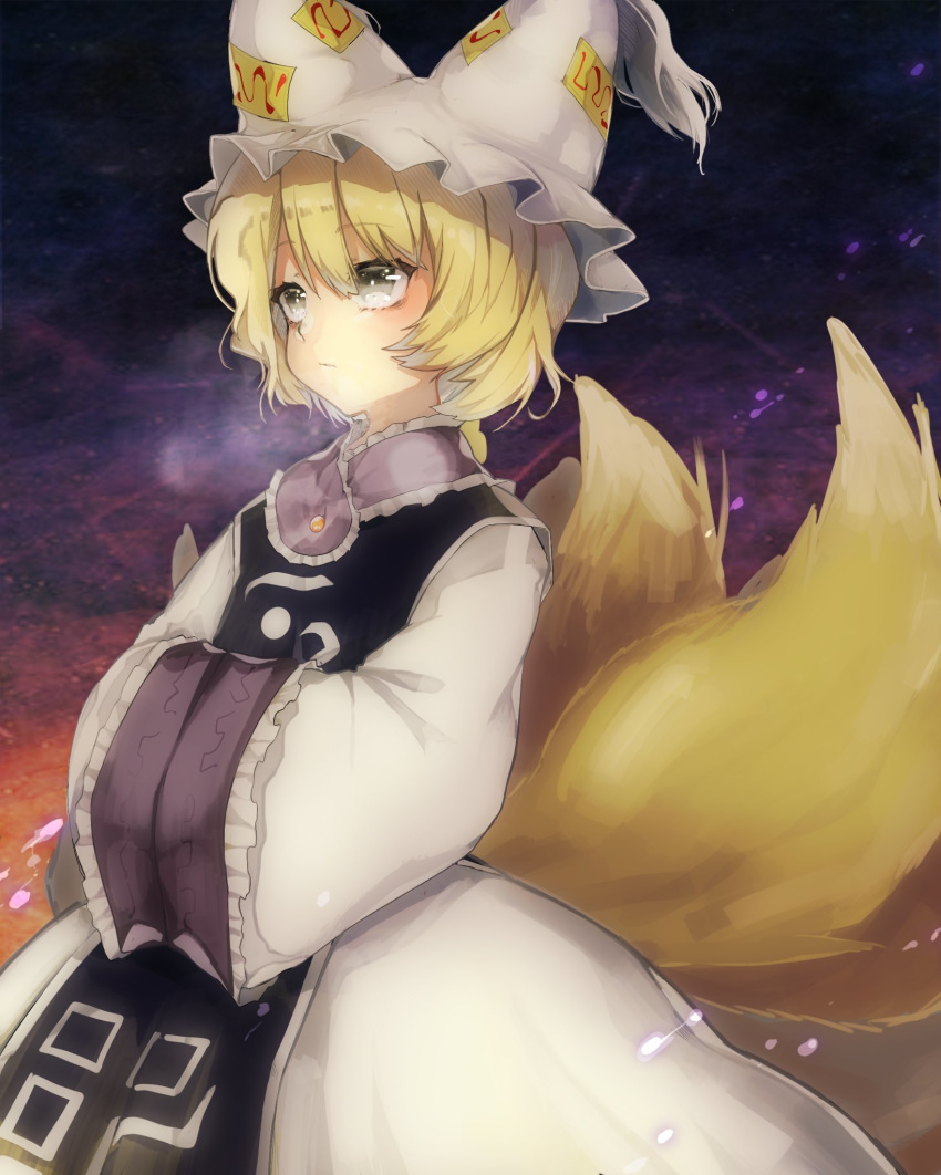 blonde_hair commentary_request dress expressionless fox_tail frilled_sleeves frills hands_in_opposite_sleeves hat highres long_sleeves multiple_tails ofuda pillow_hat sakuratsuki short_hair silver_eyes tabard tail touhou white_dress yakumo_ran