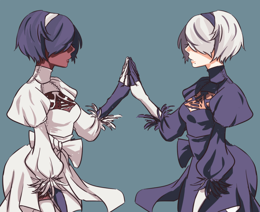 2girls alternate_color black_hair breasts cleavage cleavage_cutout covered_navel dark_skin feather-trimmed_sleeves gloves hairband long_sleeves mole multiple_girls nier_(series) nier_automata puffy_sleeves simple_background soulcalibur_vi white_gloves white_hair yorha_no._2_type_b