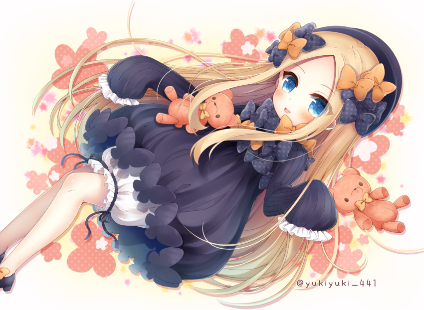 :d abigail_williams_(fate/grand_order) bangs black_bow black_dress black_footwear black_hat blonde_hair bloomers blue_eyes blush bow brown_background bug butterfly commentary_request dress eyebrows_visible_through_hair fate/grand_order fate_(series) feet_out_of_frame forehead gradient gradient_background hair_bow hat insect long_hair long_sleeves looking_at_viewer lying on_back open_mouth orange_bow parted_bangs polka_dot polka_dot_bow shoes sleeves_past_fingers sleeves_past_wrists smile solo stuffed_animal stuffed_toy teddy_bear twitter_username underwear very_long_hair white_bloomers yukiyuki_441