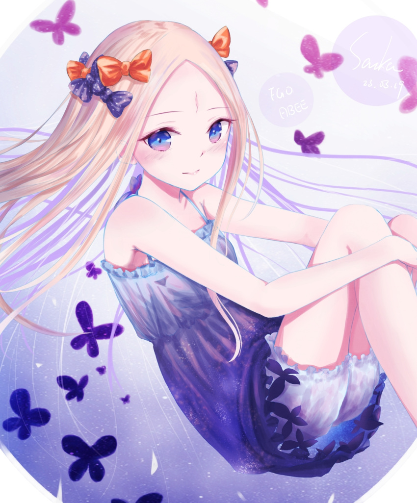 1girl abigail_williams_(fate/grand_order) adapted_costume bangs bare_arms bare_shoulders black_bow blonde_hair bloomers blue_eyes blush bow bug butterfly closed_mouth commentary_request copyright_name dated dress fate/grand_order fate_(series) forehead hair_bow highres insect knees_up long_hair looking_at_viewer orange_bow parted_bangs polka_dot polka_dot_bow purple_dress sanka_tan signature sleeveless sleeveless_dress smile solo underwear very_long_hair white_bloomers