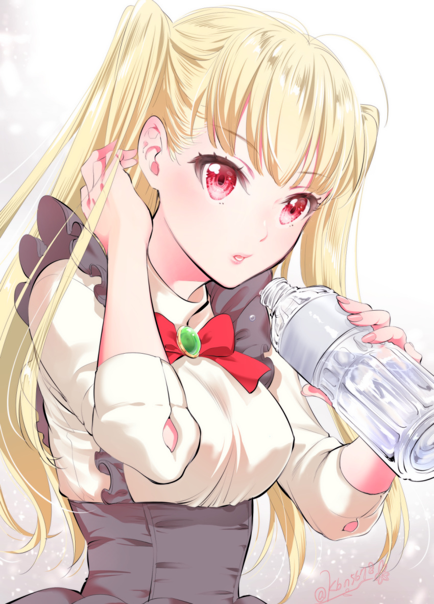 1girl :o arms_up artist_name black_skirt blonde_hair bottle bow bowtie breasts brooch gradient gradient_background hand_in_hair head_tilt highres holding holding_bottle jewelry light_particles lips looking_at_viewer matatabi_kikuno medium_breasts parted_lips red_eyes red_neckwear shirt skirt sleeves_past_elbows solo standing tokyo_7th_sisters twintails uesugi_u_kyouko upper_body water_bottle white_background white_shirt
