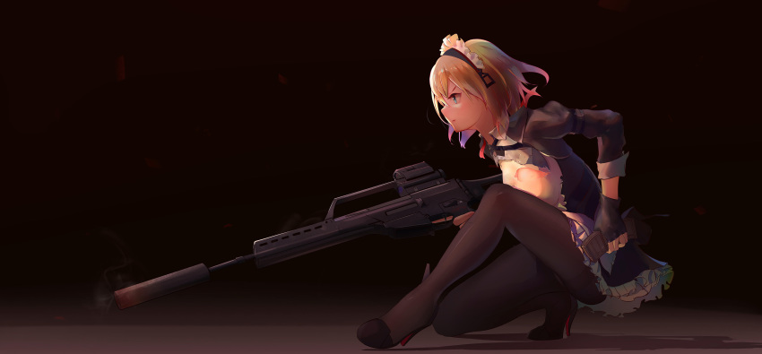 1girl absurdres assault_rifle blonde_hair chinese_commentary commentary_request fingerless_gloves g36_(girls_frontline) girls_frontline gloves gun h&amp;k_g36 highres holding holding_gun holding_weapon maid maid_headdress one_knee pantyhose rifle short_hair simple_background smoke solo suppressor torn_clothes trigger_discipline weapon xiao_po_qie