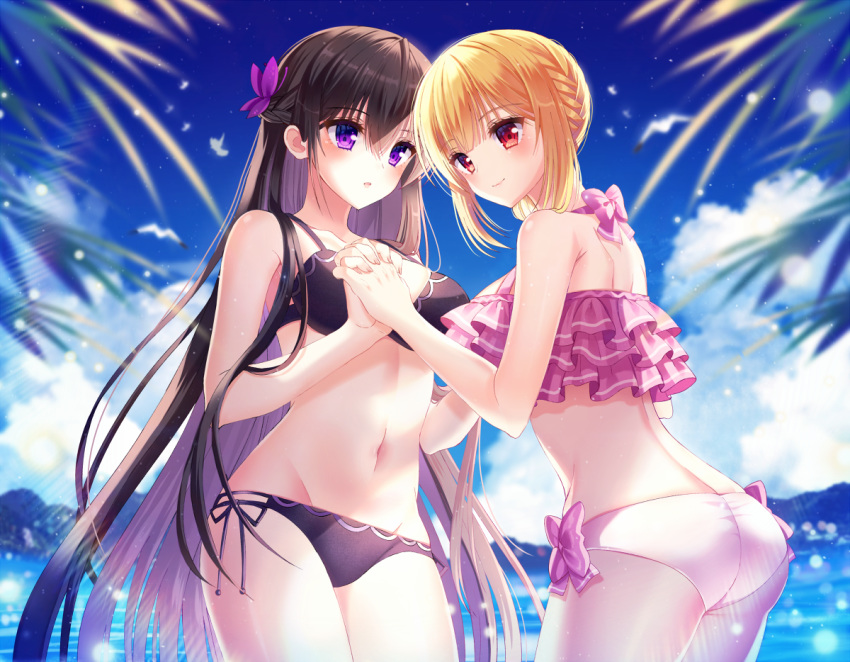 2girls bikini blonde_hair brown_hair ecu8080 long_hair original purple_eyes red_eyes short_hair swimsuit