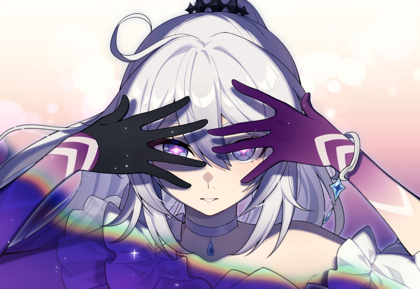 1girl ahoge black_gloves bracelet choker crown dress gloves gradient_background hair_between_eyes highres honkai_(series) honkai_impact_3rd jewelry kiana_kaslana kiana_kaslana_(herrscher_of_finality) lexingrakukouu long_hair parted_lips pendant purple_eyes purple_hands shadow single_bare_shoulder single_glove sleeveless solo symbol-shaped_pupils white_choker white_dress white_hair