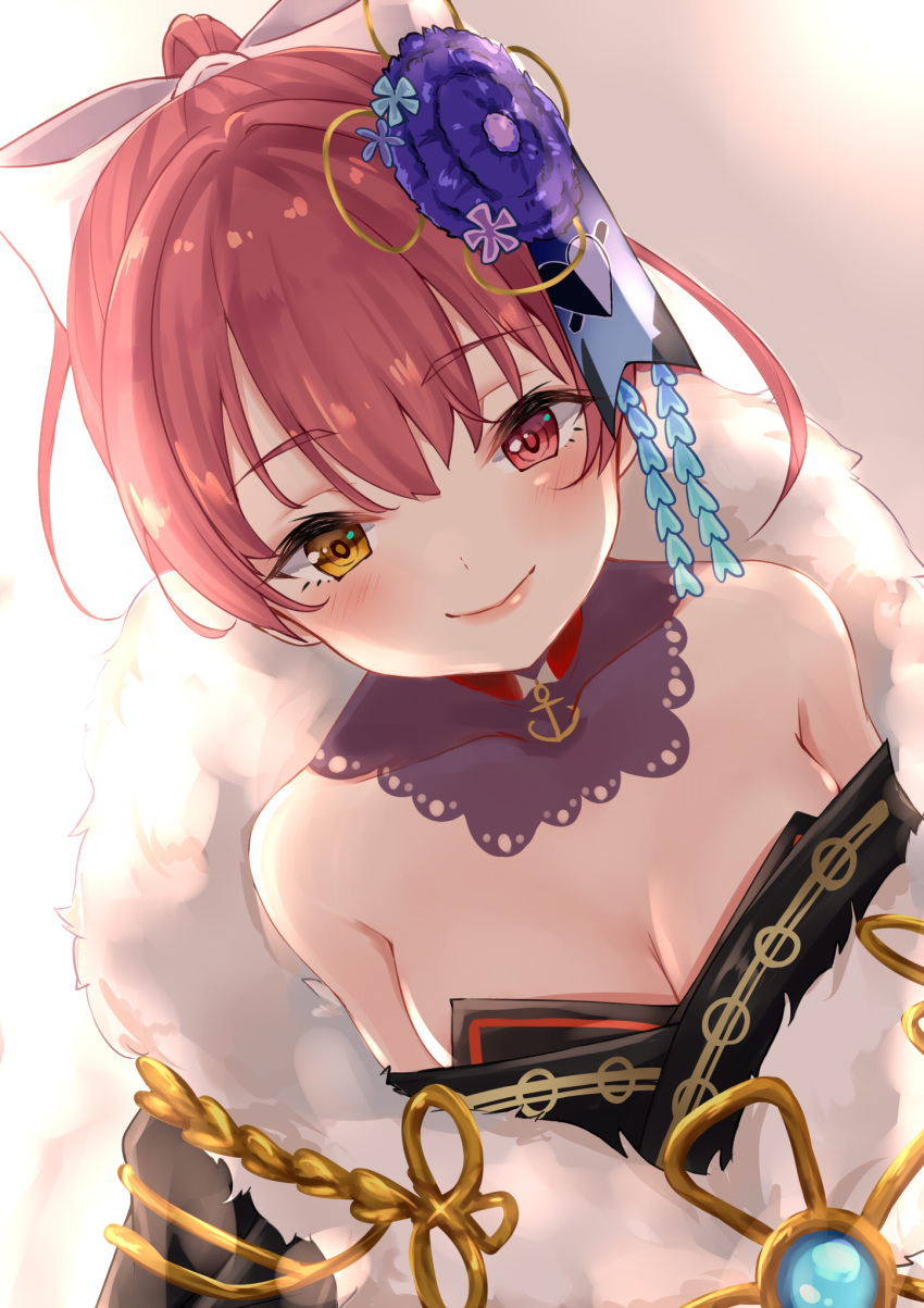 1girl alternate_costume alternate_hairstyle anchor_choker bare_shoulders blush breasts cleavage closed_mouth eyebrows_visible_through_hair hair_between_eyes hair_ornament heterochromia highres hololive houshou_marine lips pink_hair red_eyes roriwanko smile solo virtual_youtuber yellow_eyes